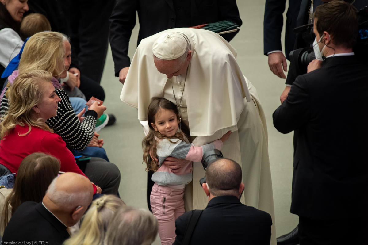 POPE-FRANCIS-AUDIENCE-Antoine-Mekary-ALETEIA