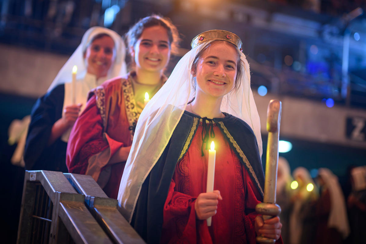 pope-leo-xiv-prayer-vigil-french-saints-at-stade-de-france