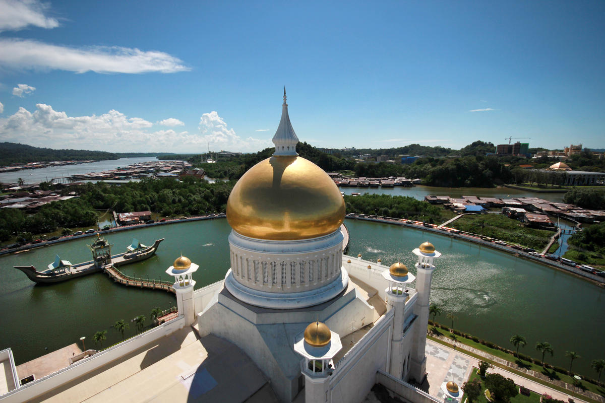 BRUNEI MOSQUEE