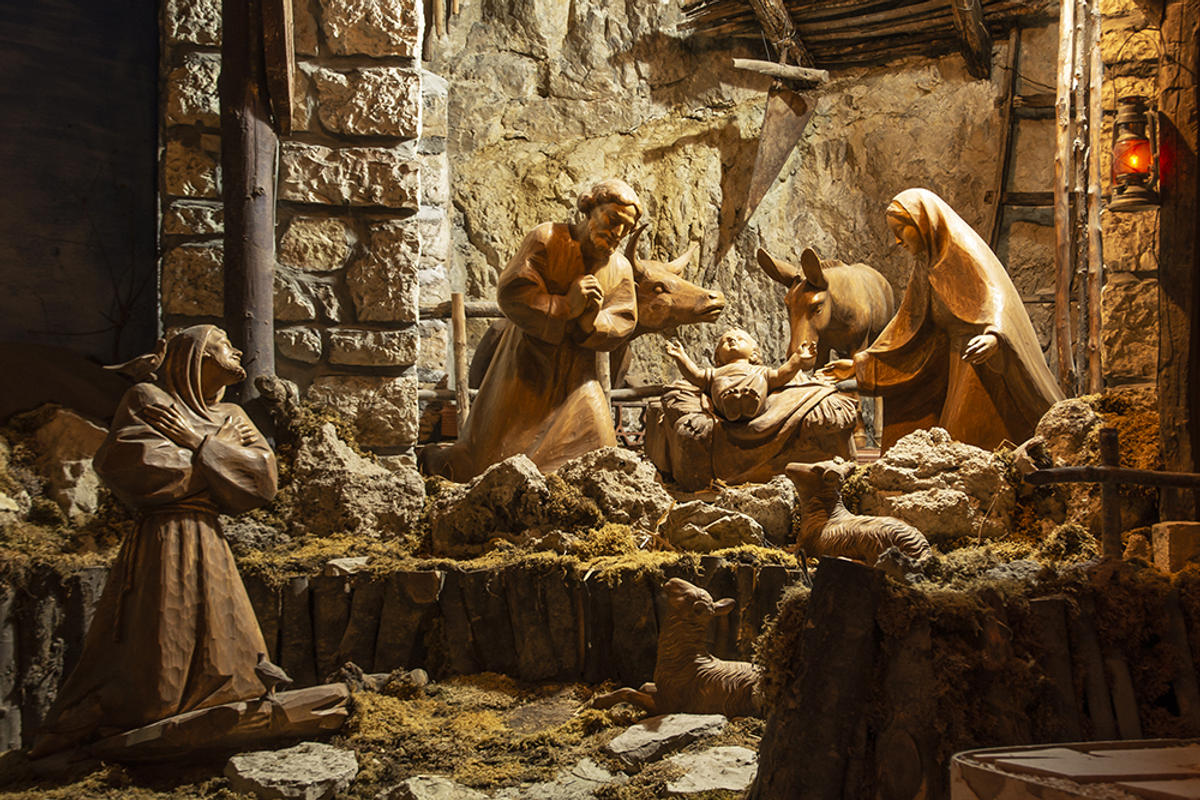 NATIVITY SCENE
