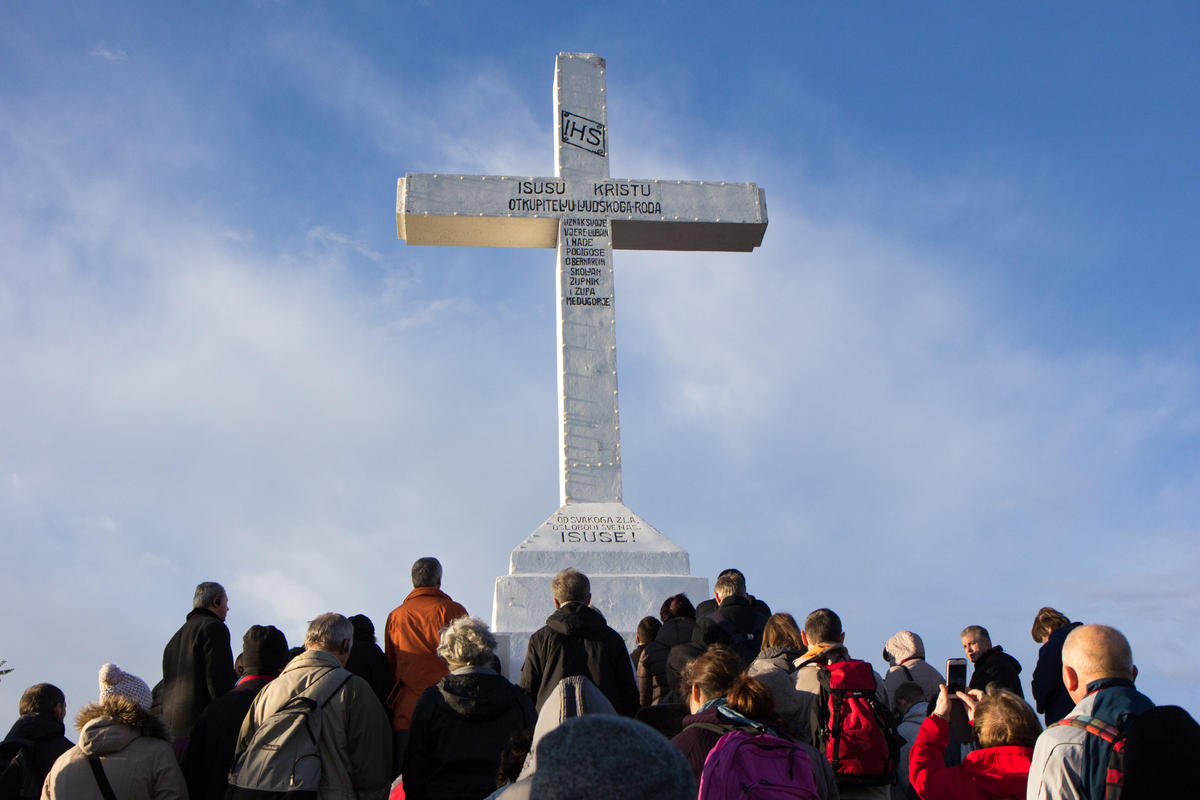 The-cross-on-the-top-of-Mount-Krizevac-in-Medjugorje