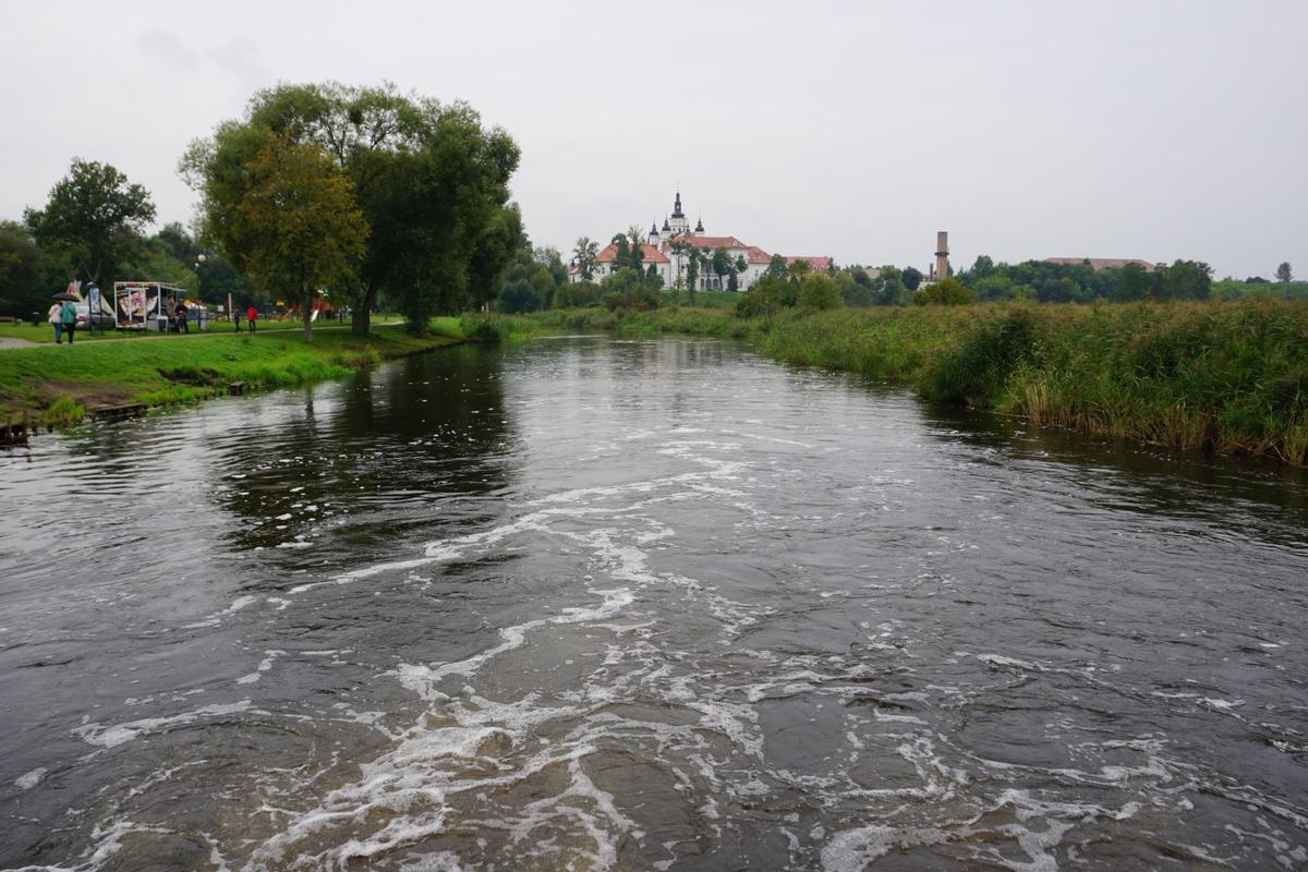 Monaster z perspektywy rzeki Supraśl