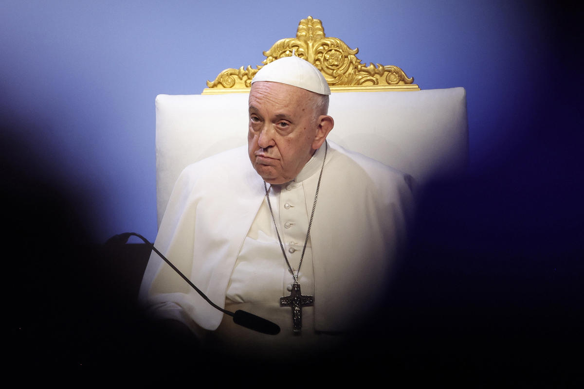 Pope Francis concluding session of the Mediterranean meetings at the Palais du Pharo Marseille