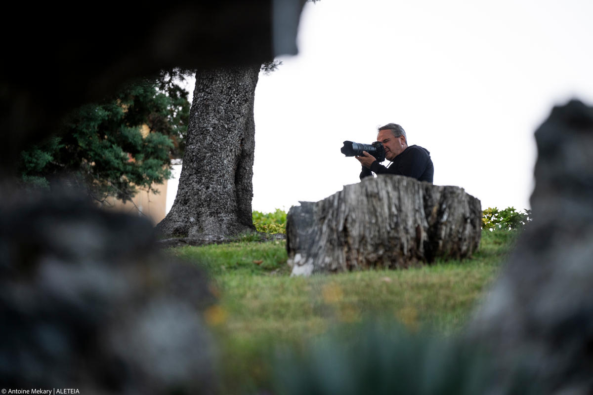 Francesco Sforza-Vatican Media-Pope's personal photographer