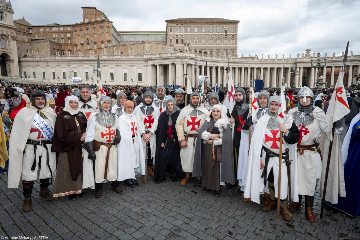 Pope Francis delivers his blessing during the Angelus prayer in St.Peter's Square at the Vatican on January 6, 2025