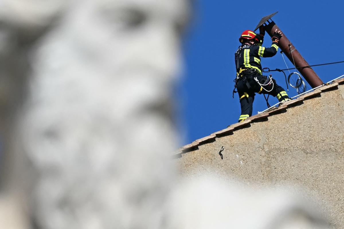 Sistine chapel chimney