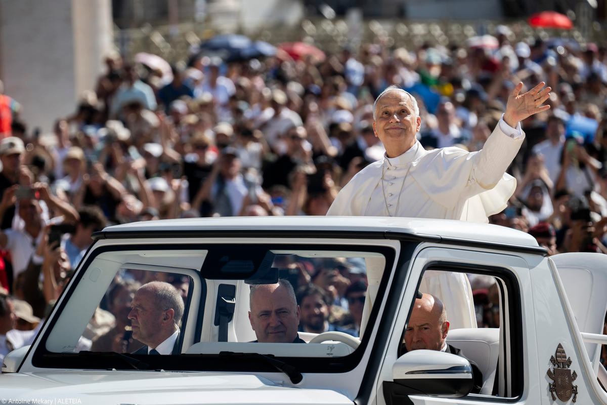 pope-leo-xiv-general-audience-st-peters-square-vatican