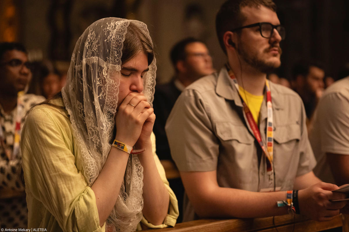 eucharistic-adoration-penitential-liturgy-jubilee-digital-missionaries -catholic-influencers