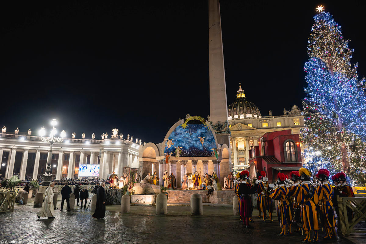 pope-leo-xiv-vespers-te-deum-christmas crib