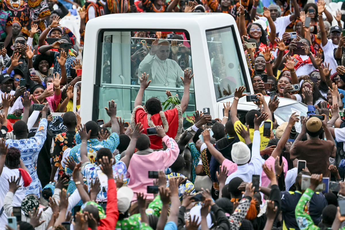 pope-leo-xiv-bamenda-saint-joseph's-cathedral-bamenda-africa
