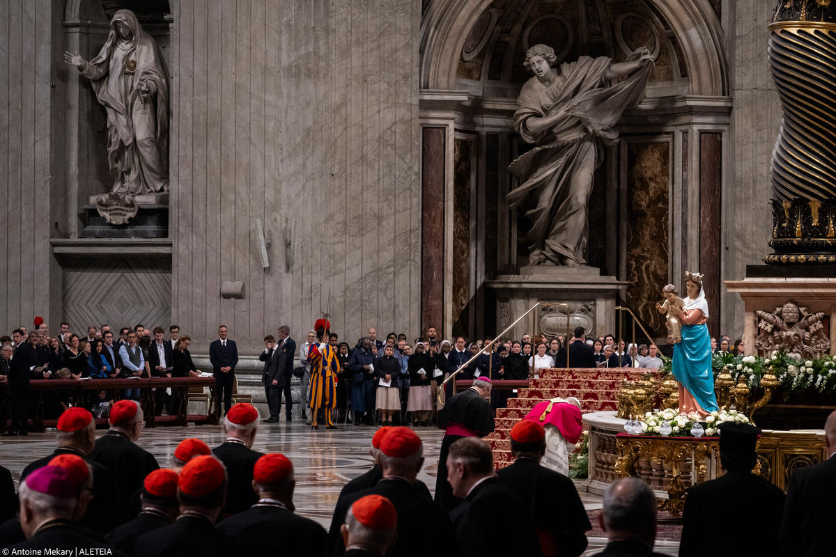 pope-leo-xiv-prayer-rosary-vigil-peace-st.-peters-basilica-vatican