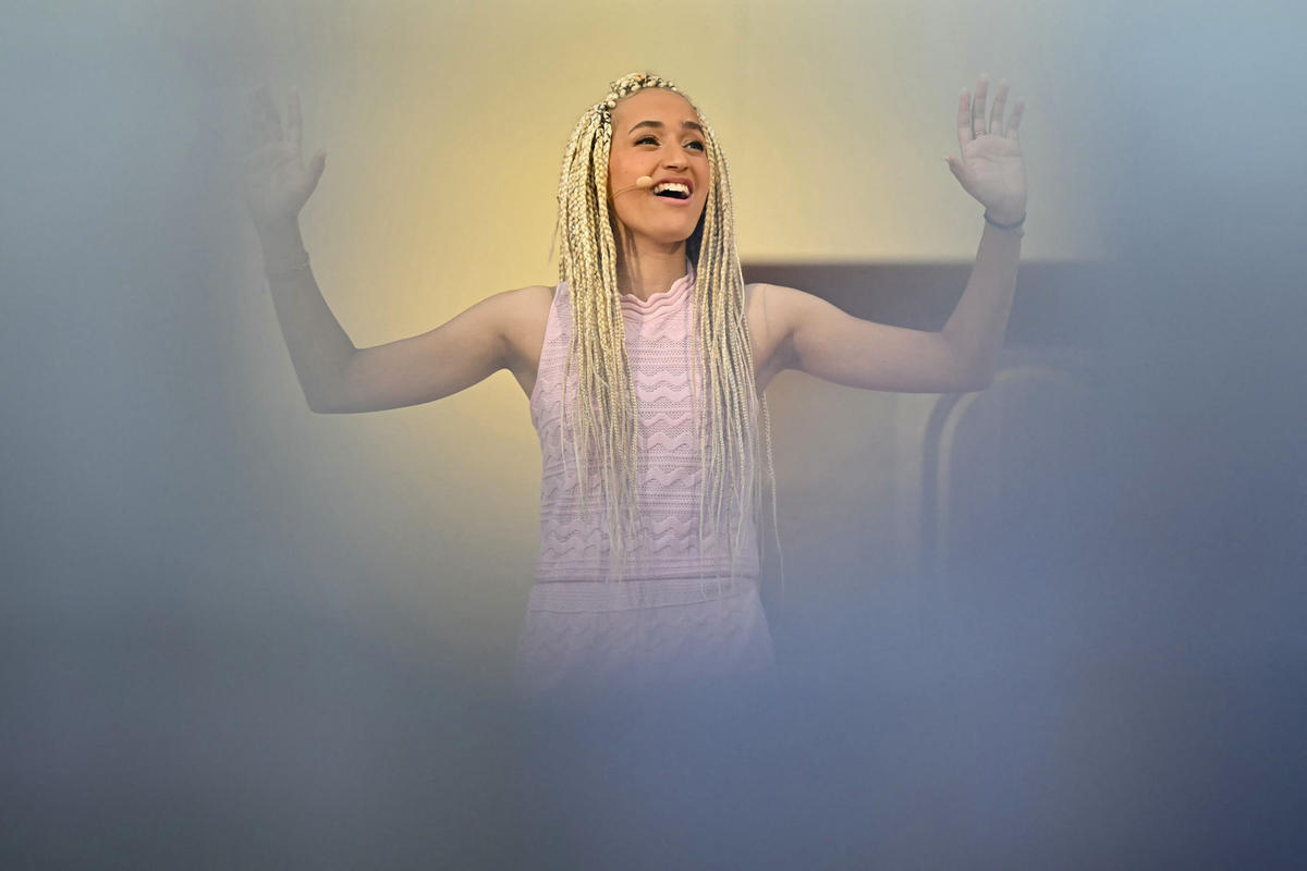 french-singer-monroe-performs-prayer-vigil-pope-leo-xiv-stade-de-france-paris