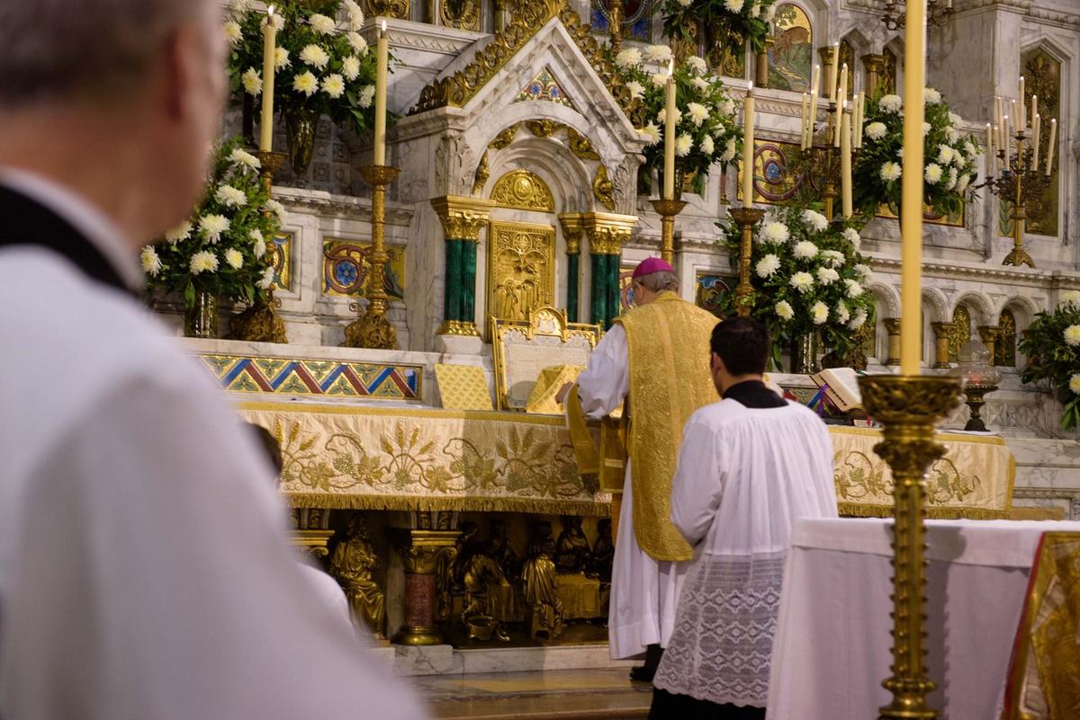 LATIN MASS