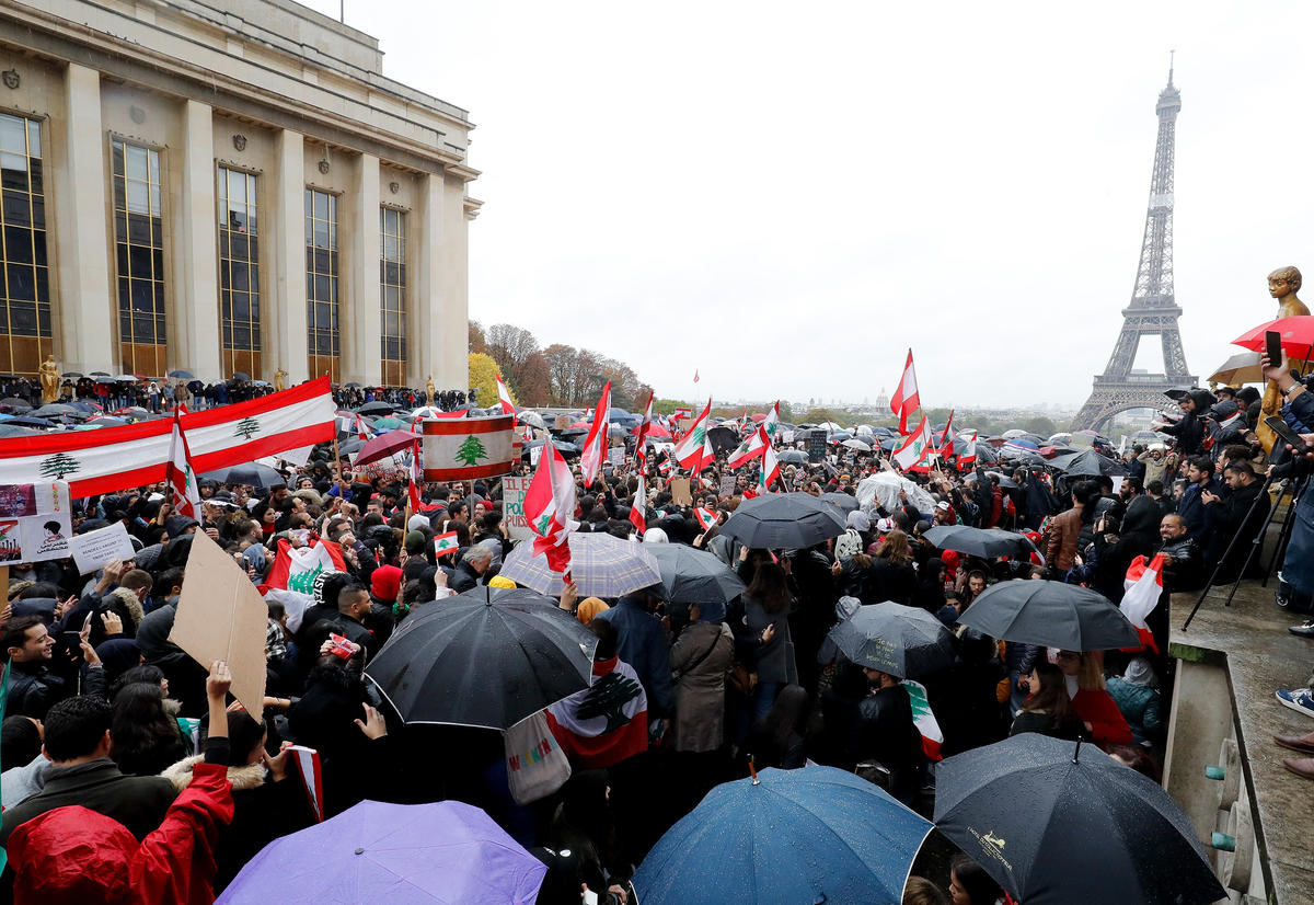 FRANCE-PARIS-LEBANON-FLAG-AFP-