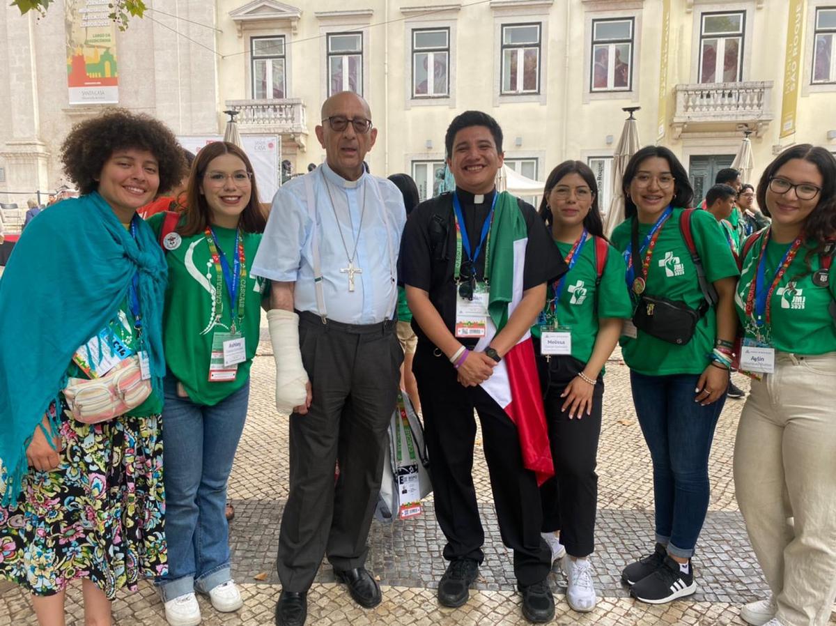 Peregrinos de México en la JMJ de Lisboa, grupo del padre Fabian A