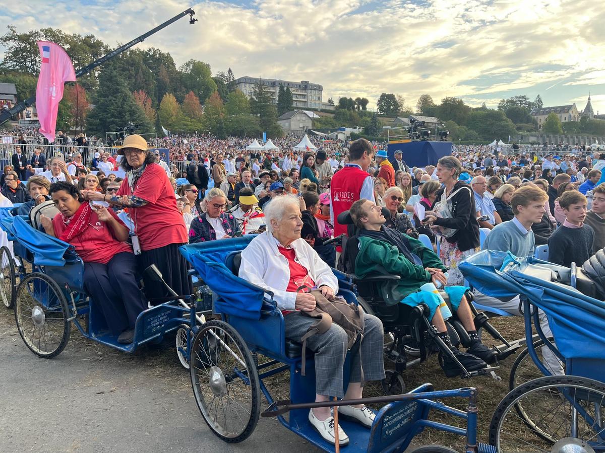 worshippers-pilgrims-sick-people-gather-pope-leo-xiv-mass-sanctuary-our-lady-lourdes-france-september-27-2026-02