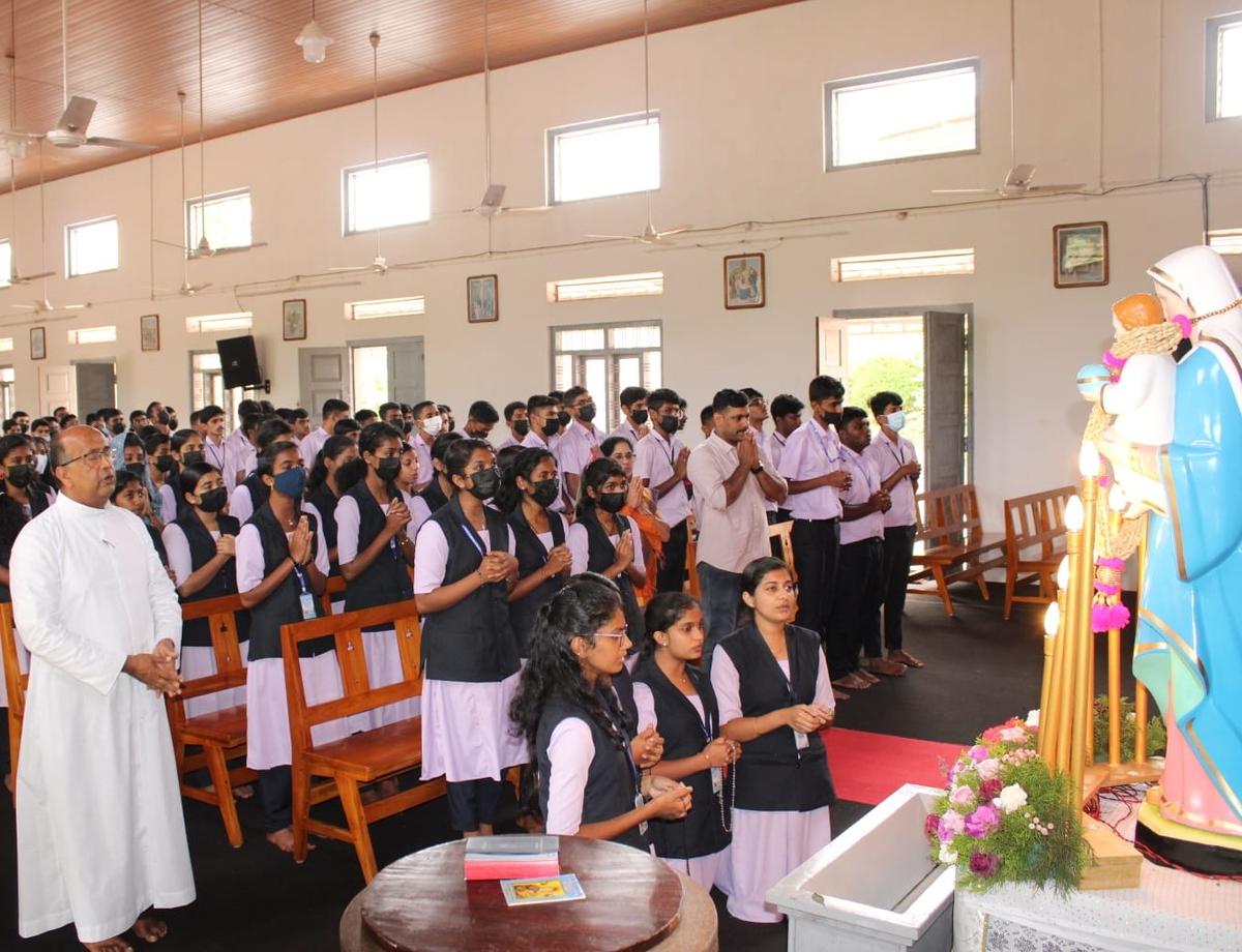 One-Million-Children-Praying-the-Rosary-2022
