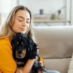 Les animaux de compagnie, alliés de la santé mentale… et de la sainteté ?