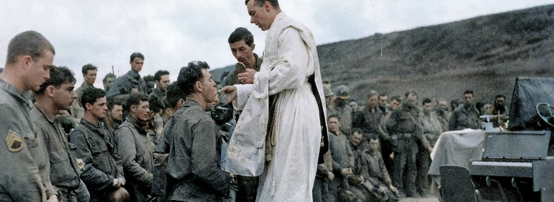 CATHOLIC-CHAPLAINS-NORMANDY-INVASION-COLOR.jpg