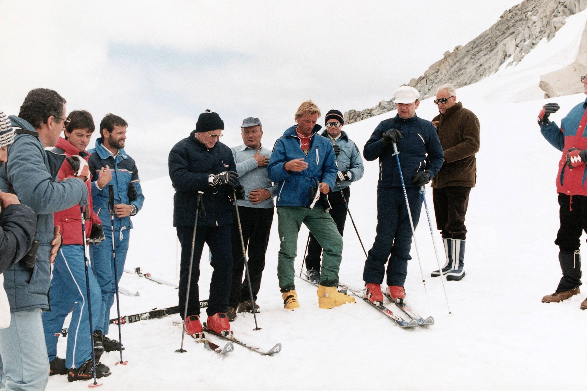 web-saint-john-paul-ii-skiing-gettyimages-515428448-ai