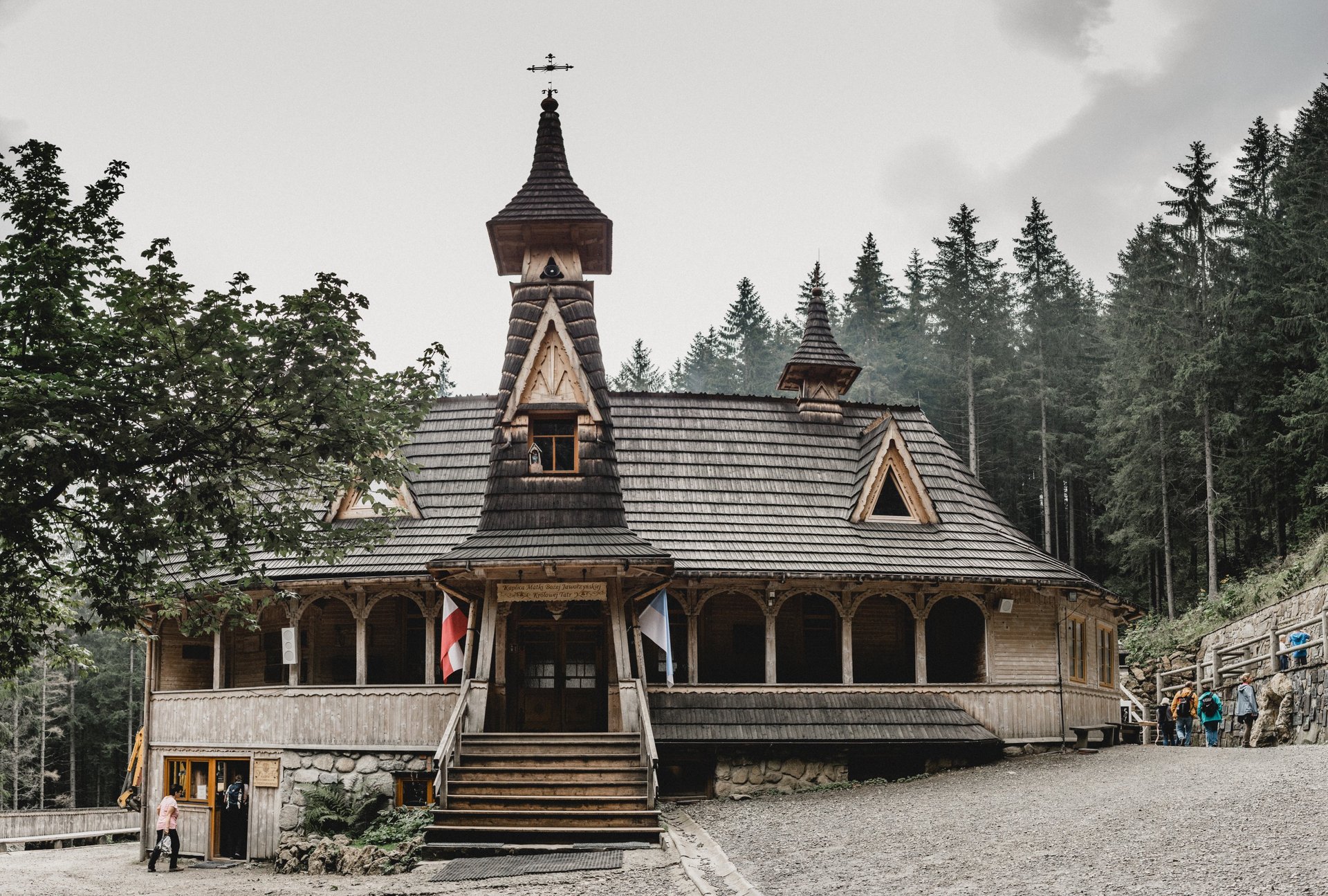 KAPLICA MATKI BOŻEJ JAWORZYŃSKIEJ NA WIKTORÓWKACH