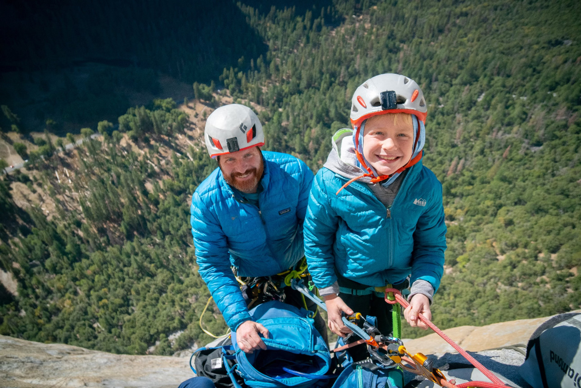 dad, son, mountain, climbing