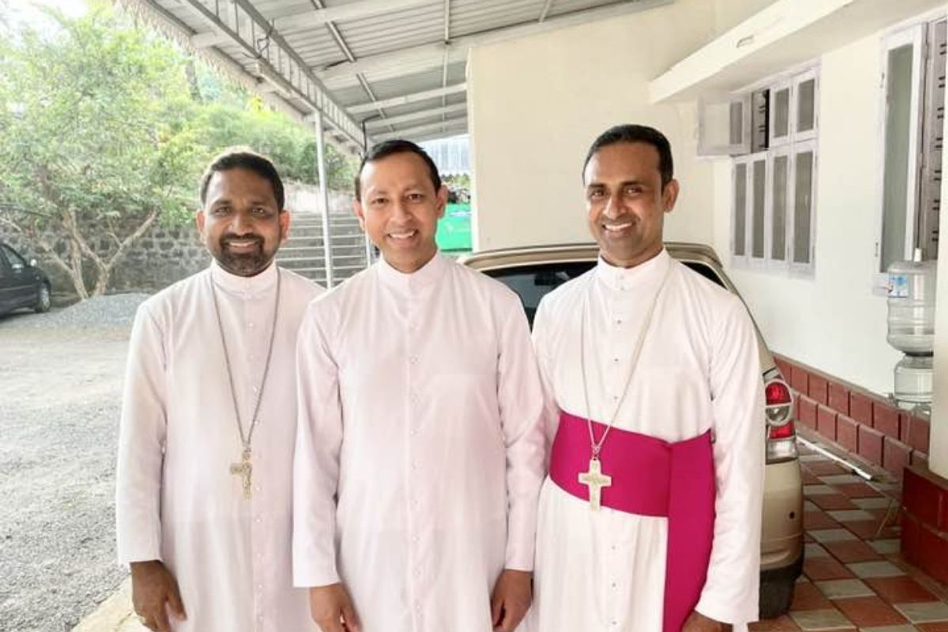 Brothers-Bishop-Nellikunnel.jpg