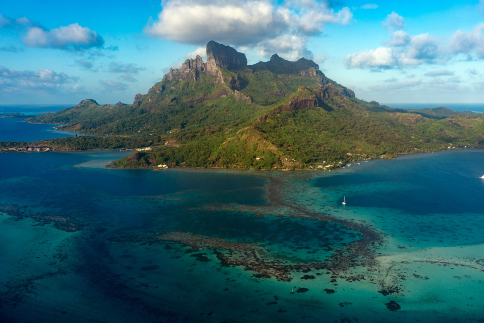 Îles-sous-le-Vent, Bora Bora