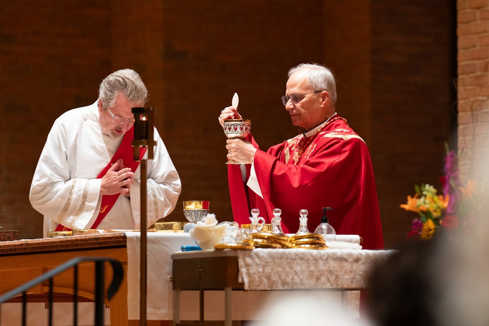 Cardinal-Prevost-at-St-Jude-Parish-02
