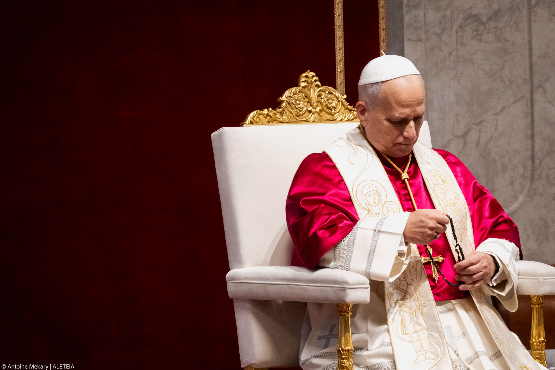 pope-leo-xiv-prayer-rosary-vigil-peace-st.-peters-basilica-vatican
