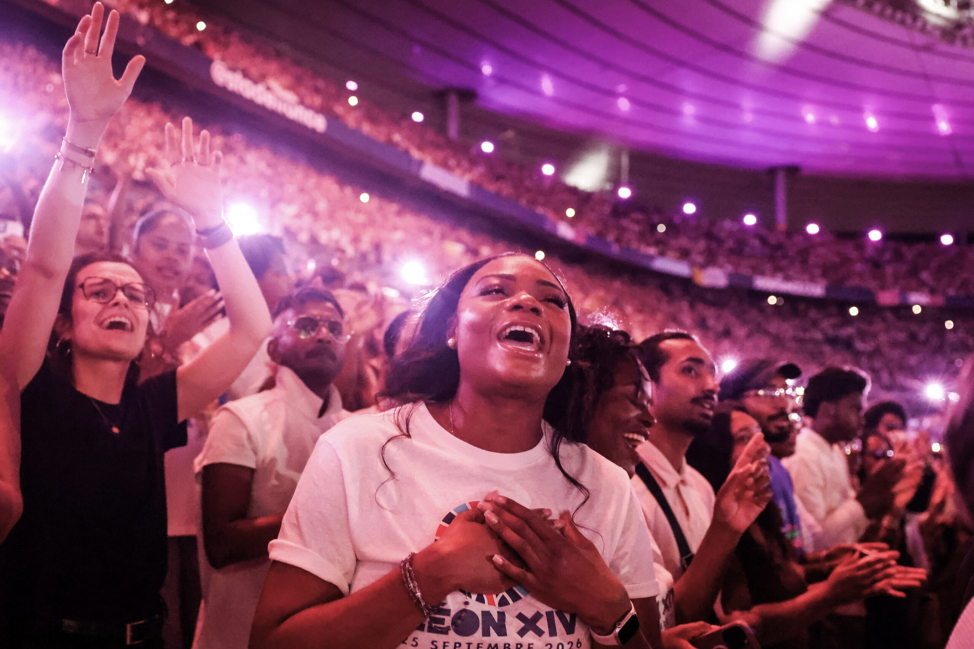 faithful-cheer-pope-leo-xiv-stade-de-france-saint-denis-paris-september-25-2026