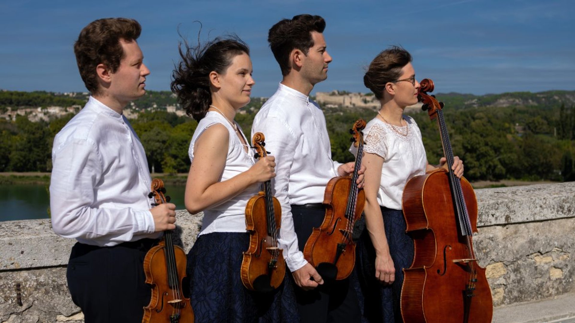 LE-QUATUOR-GIRARD-famille-1.jpg