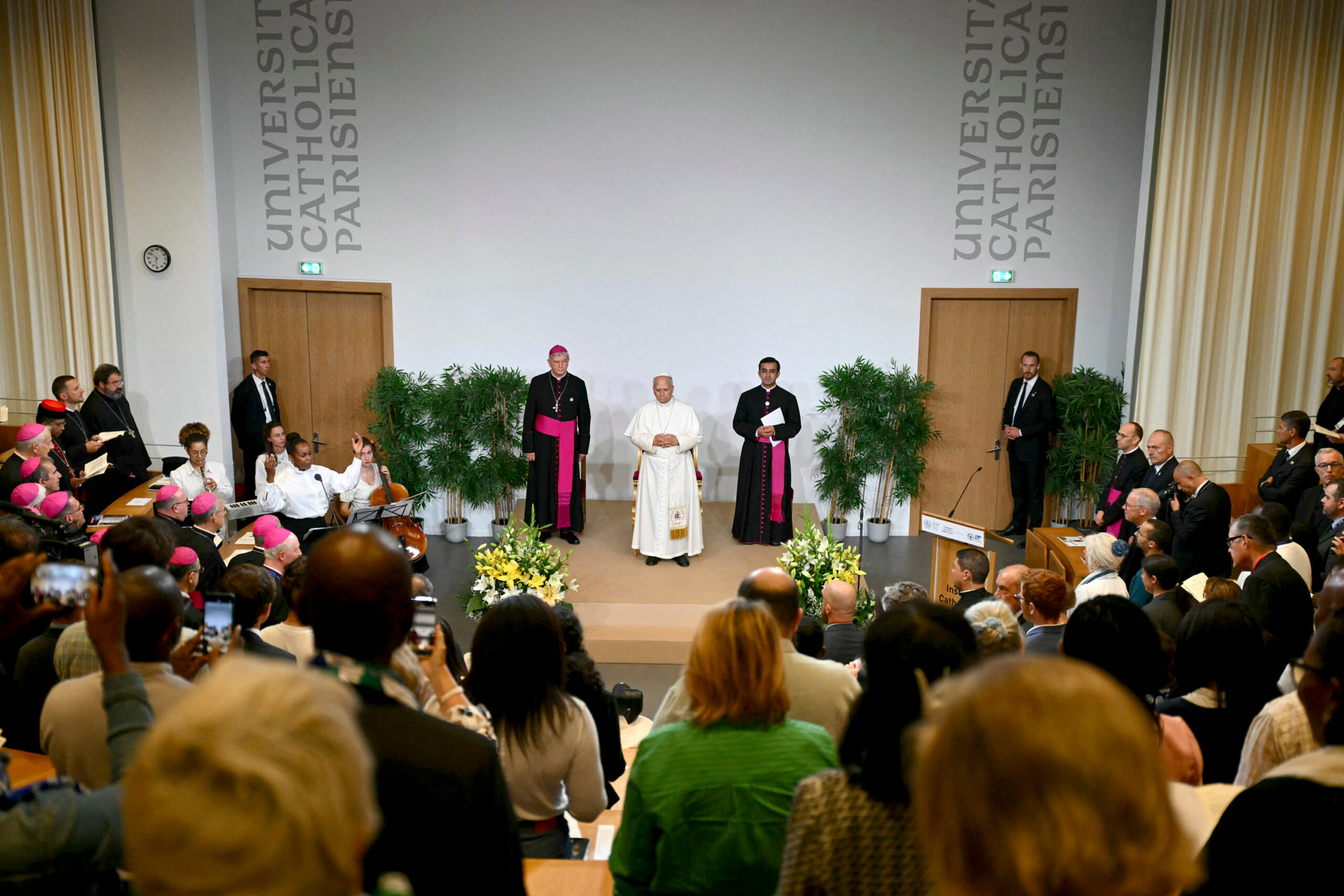 pope-leo-xiv-laurent-ulrich-edgard-rimaycuna-inga-provincial-synodal-assembly-paris