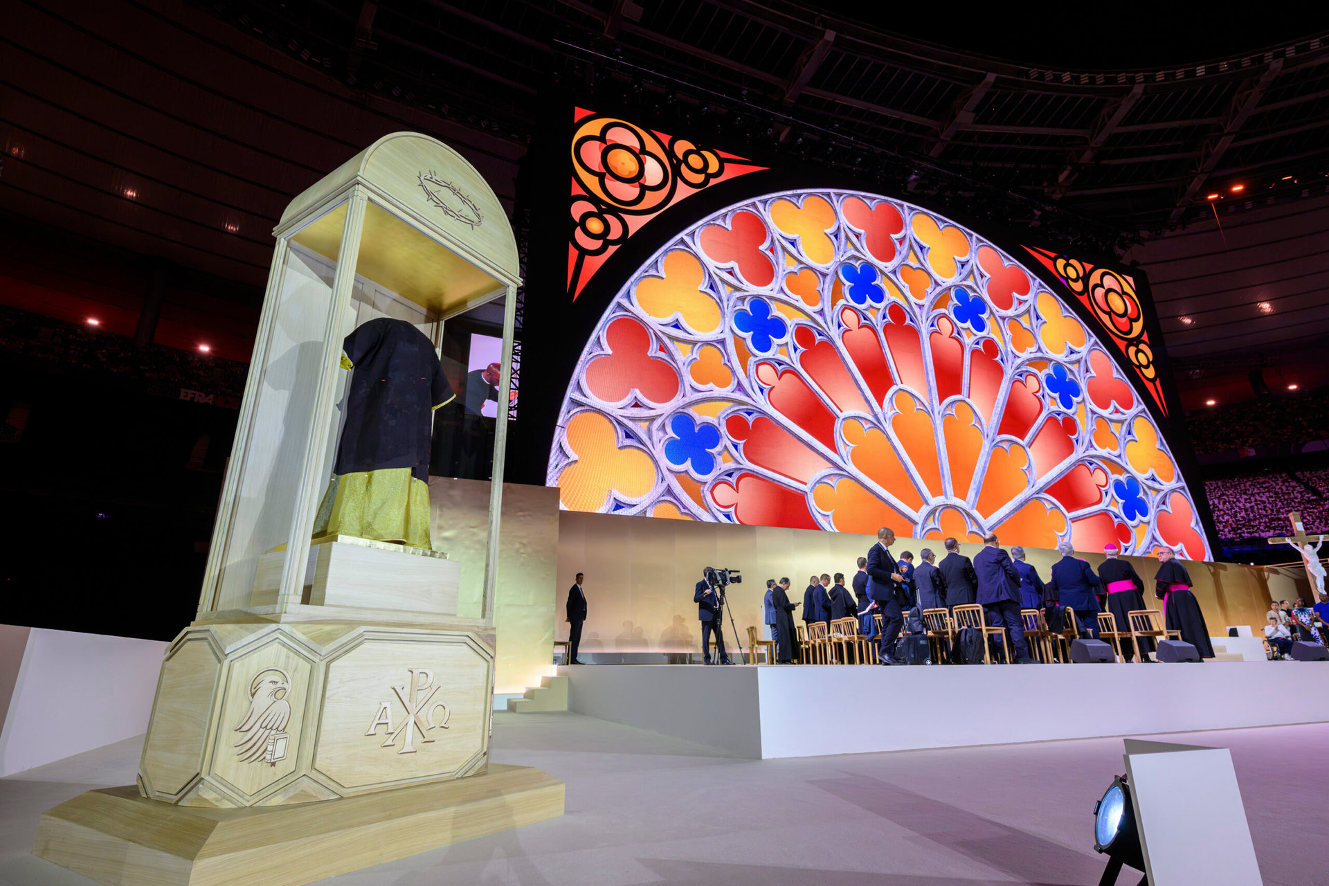 pope-leo-xiv-prayer-vigil-french-saints-at-stade-de-france
