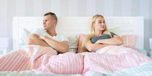 Jak oglądanie pornografii wpływa na małżeństwo? [wywiad z terapeutą]