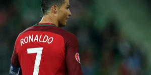 “Ainda bem que não consegui abortá-lo”, revela mãe de Cristiano Ronaldo
