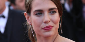 Gad Elmaleh, ex de Carlota Casiraghi, se convierte al catolicismo