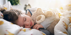 Como ajudar as crianças a dormir em paz?