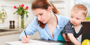 Should you have a baby in college?