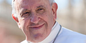 Pope reaches out to LGBTQ+ Catholics with brief note