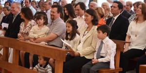 Estudo de Harvard revela os benefícios levar os filhos à igreja