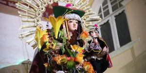 Virgen de Urkupiña a todo color