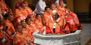 Pope to youth: The secret to happiness is in the life of your grandparents