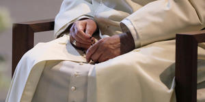 Pope asks us to pray Rosary every day in May for peace