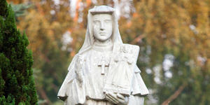 How St. Faustina would pray the Rosary every Saturday