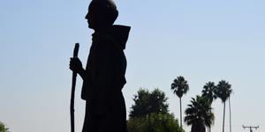 San Junípero Serra, lejos de ser un “genocida”