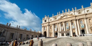 Você sabe qual é a diferença entre basílica e catedral?