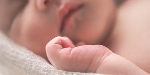 No podían tener hijos: adoptaron a 7 bebés, 2 de ellos con síndrome de Down
