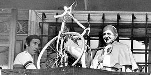 Cycling, a papal passion over the past 100 years