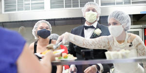 Inspiring couple radically change their wedding plans to serve others